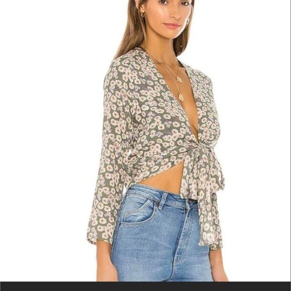 Rolla's Delilah Daisies Blouse in Olive - Picture 11 of 11
